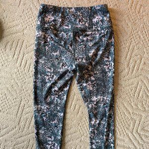 Gaiam Om Hi Rise Legging Full Length Willow Print Green/White